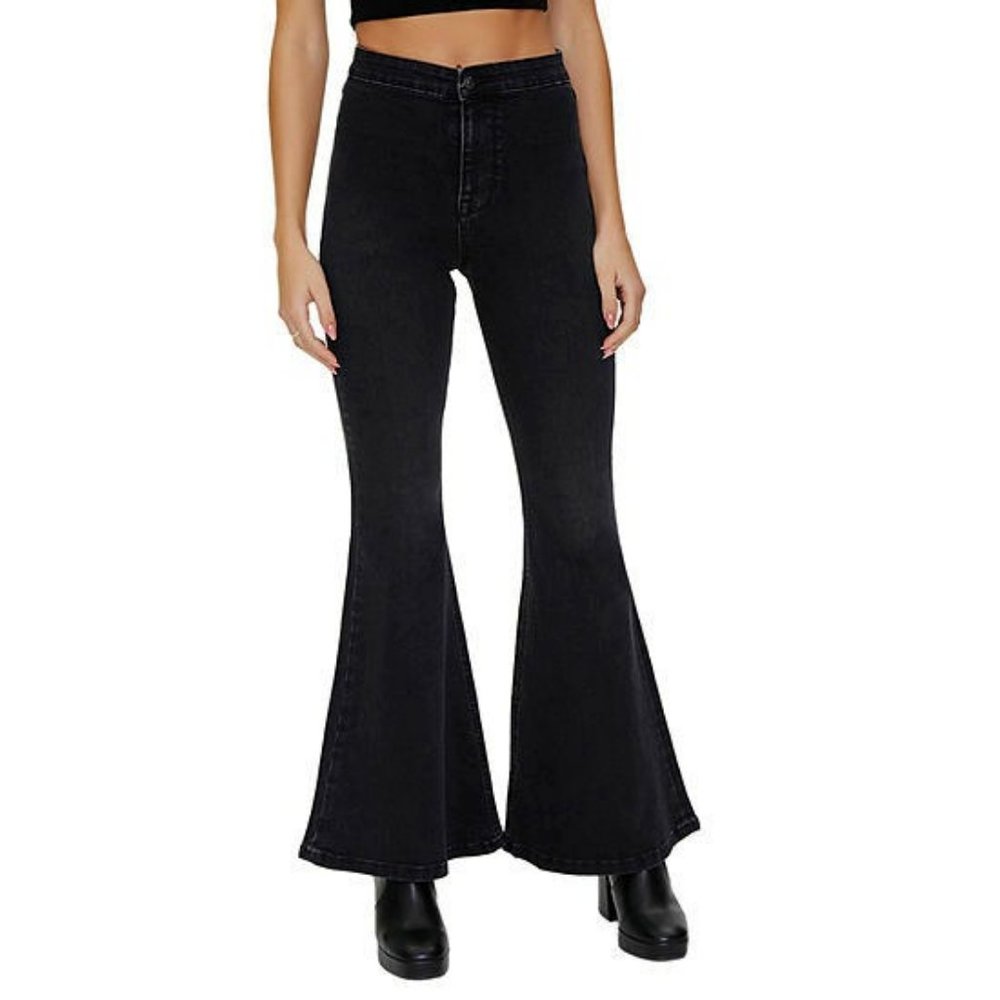 Forever 21 High Rise Slim Fit Flare Leg Jean in Washed Black Size 29 - NEW